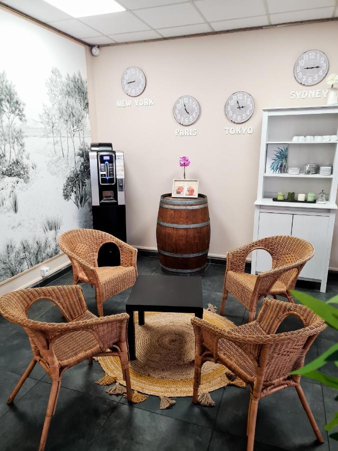 Auberge De Jeunesse Hi Bordeaux-Blanquefort - Ex Otellia Екстериор снимка