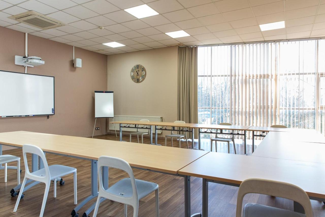 Auberge De Jeunesse Hi Bordeaux-Blanquefort - Ex Otellia Екстериор снимка