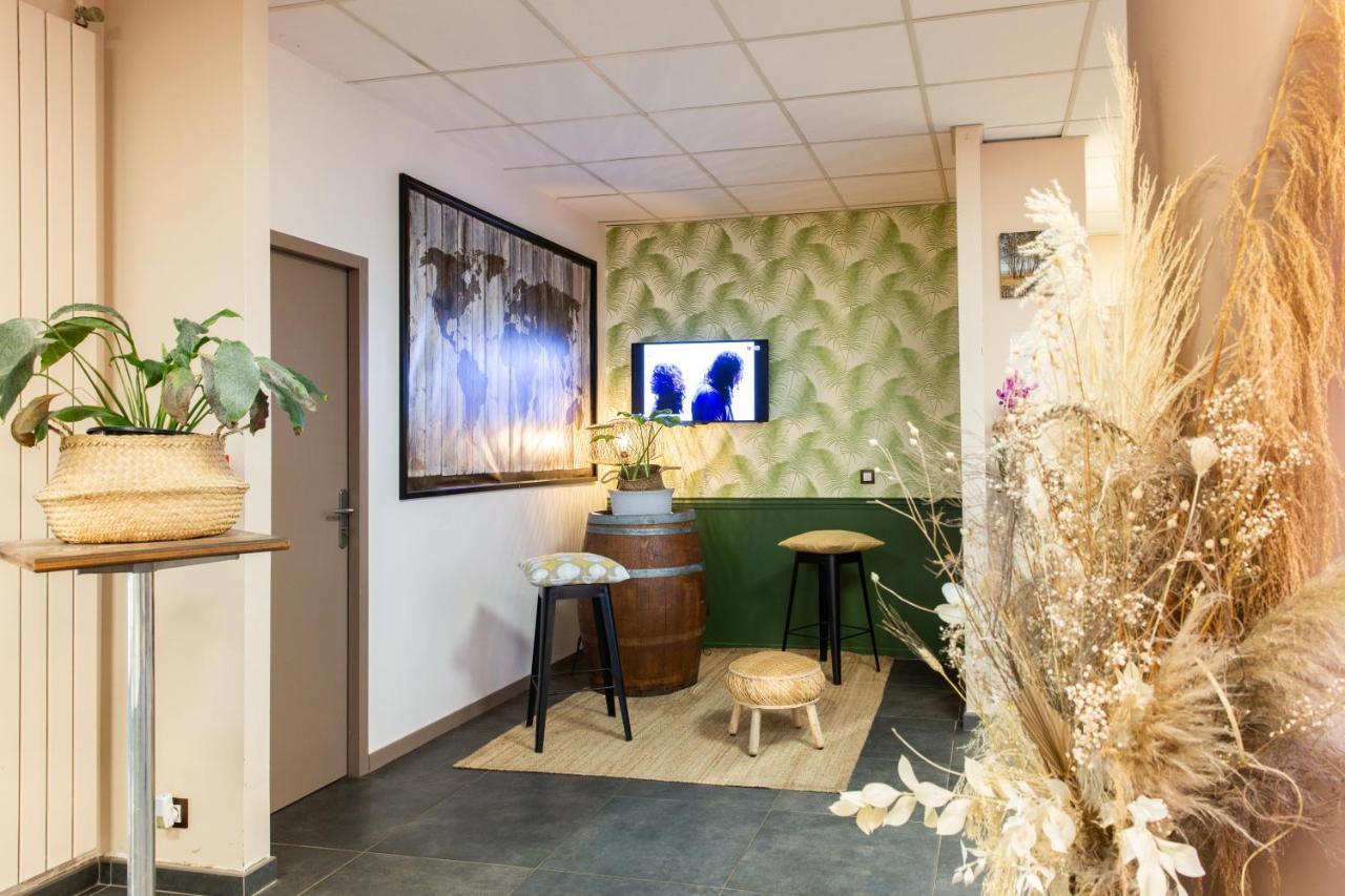 Auberge De Jeunesse Hi Bordeaux-Blanquefort - Ex Otellia Екстериор снимка