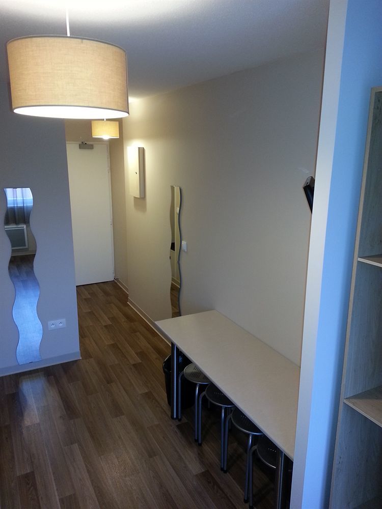 Auberge De Jeunesse Hi Bordeaux-Blanquefort - Ex Otellia Екстериор снимка